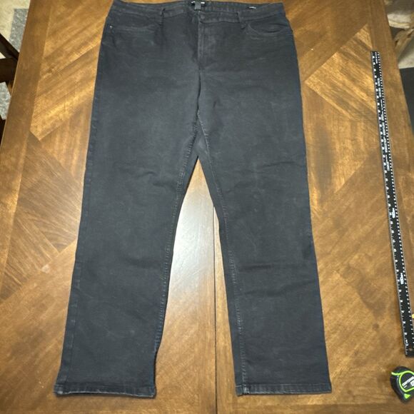 Kenneth Cole Men’s 44x34 Black Tapered Fit Stretch Denim Jeans - Picture 2 of 8